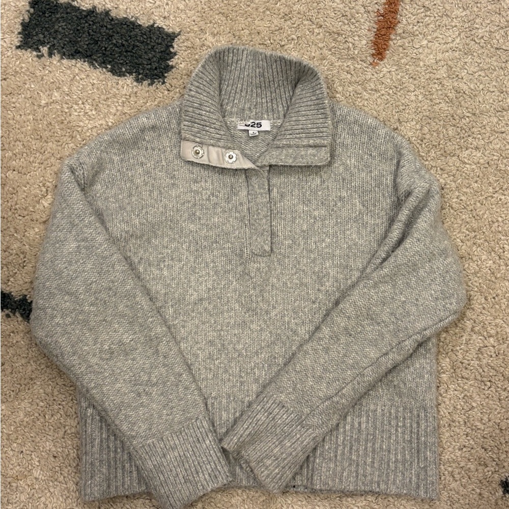 525 America Light Gray Turtleneck Sweater